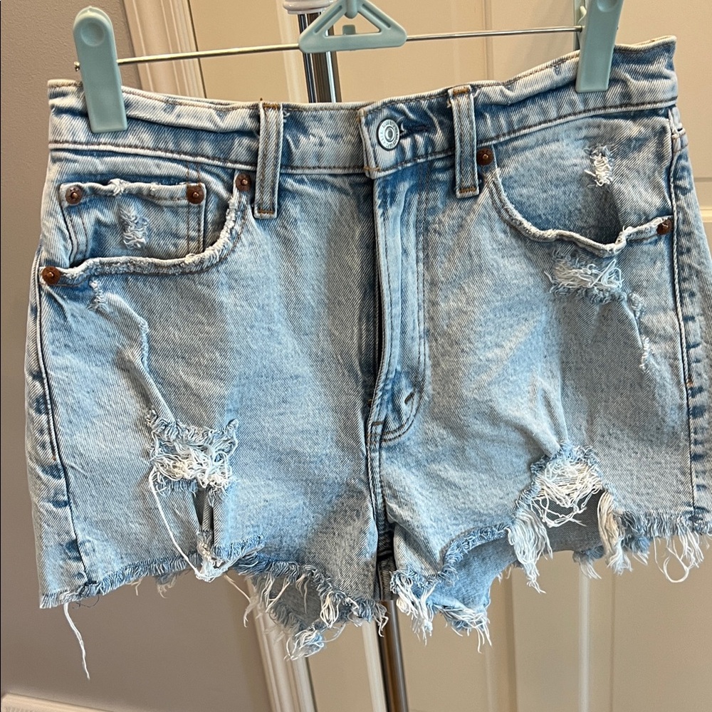 Abercrombie Distressed Light Blue Denim Shorts. High rise size 26/2